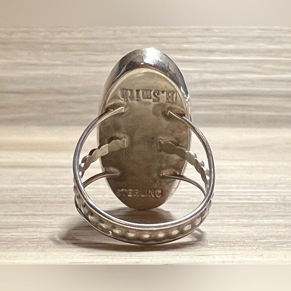 Vintage Designer H. Smith Sterling Silver Abstract Turquoise Inlay Ring, Size 6 - Picture 4 of 11